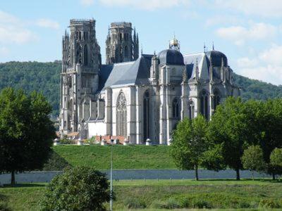 Appartcathedrale Ecrouves Екстер'єр фото